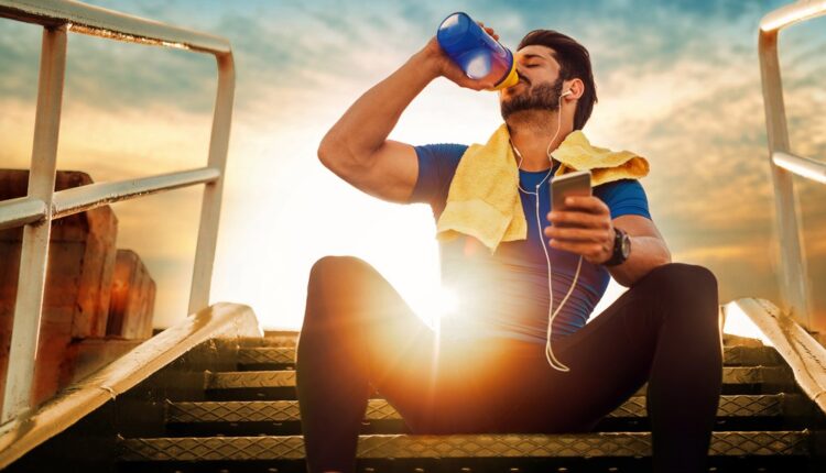 Prepare Fluidly to Avoid Dehydration By Being Aware of These Subtle Signs